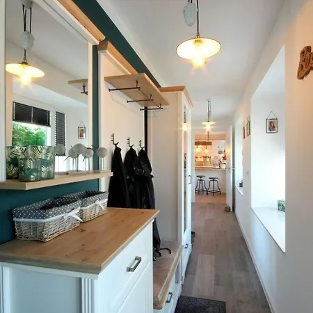 Prora - Moderne Mit Balkon, Strandkorb Am Und Gemeinschaftssauna - Njoerd * Binz